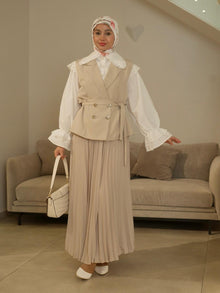  Maxi beige vested dress