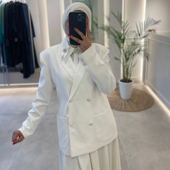 Serpil white blazer