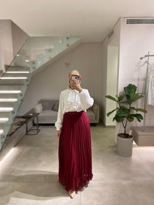 Chiffon  bordeaux pleated skirt