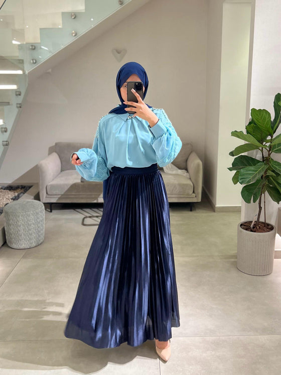 Navy pleated skirt
