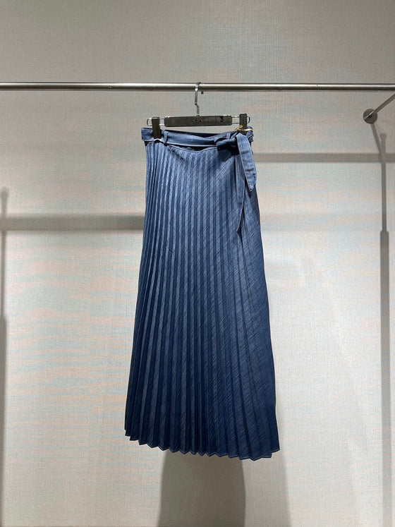 pleated denim skirt