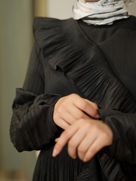 Crepon black evening dress