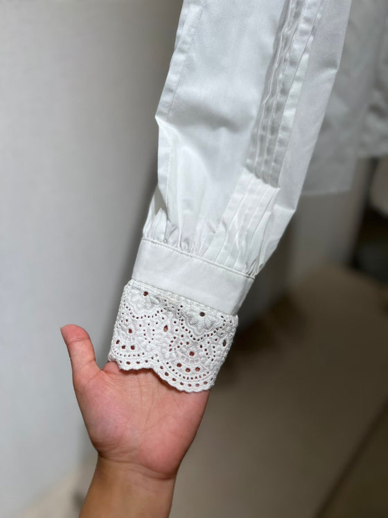 White dentelle shirt
