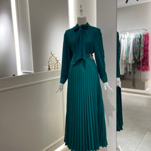  Emerald green shirt with ribbon