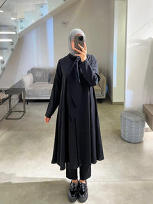  black long shirt