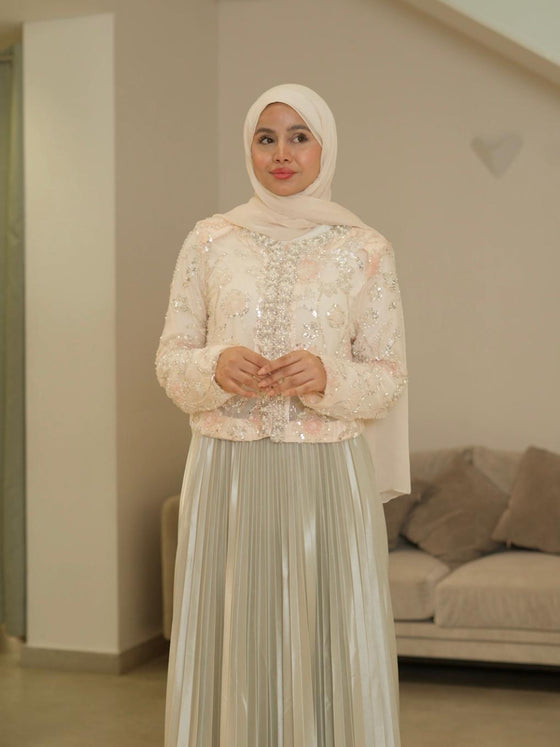Embroidered evening set