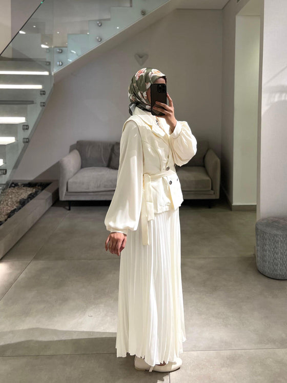 Maxi offwhite vested dress