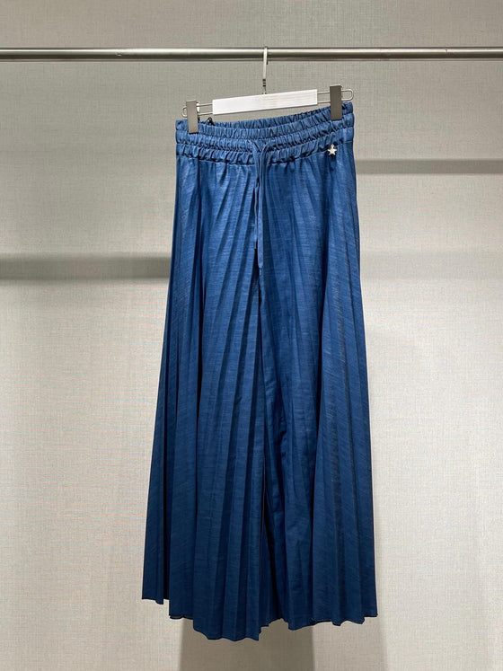 pleated Italian denim