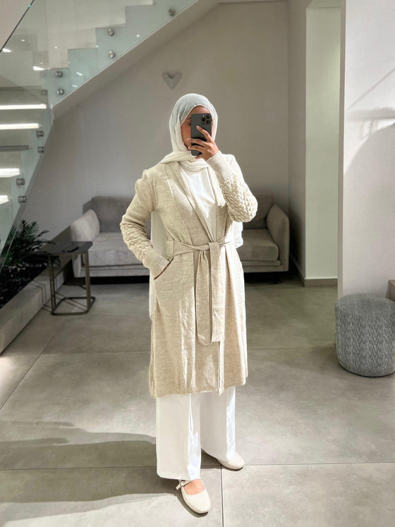Knitted beige cardigan FW26