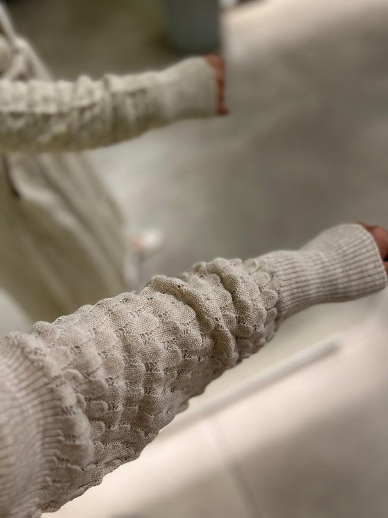 Knitted beige cardigan FW26